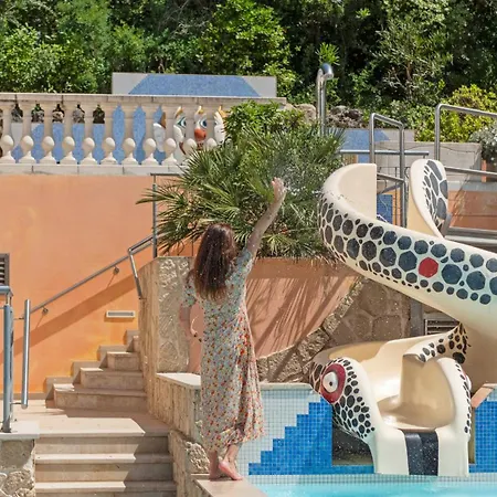 Les Tourelles Hotel 3*