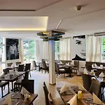 Les Tourelles 3* サント・マキシム