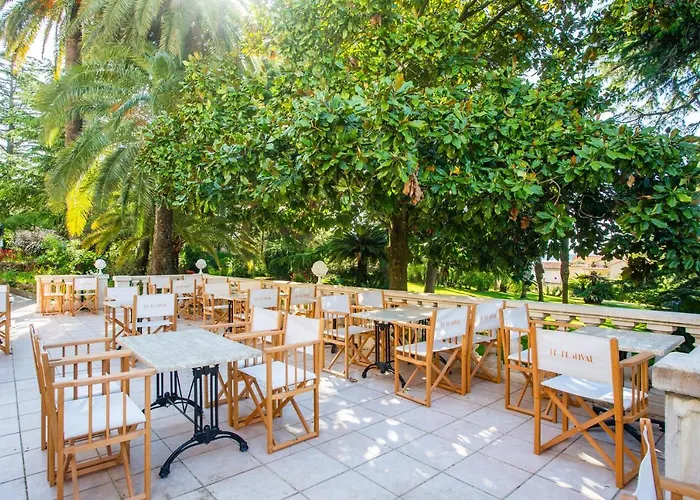 Les Tourelles Сент-Максім