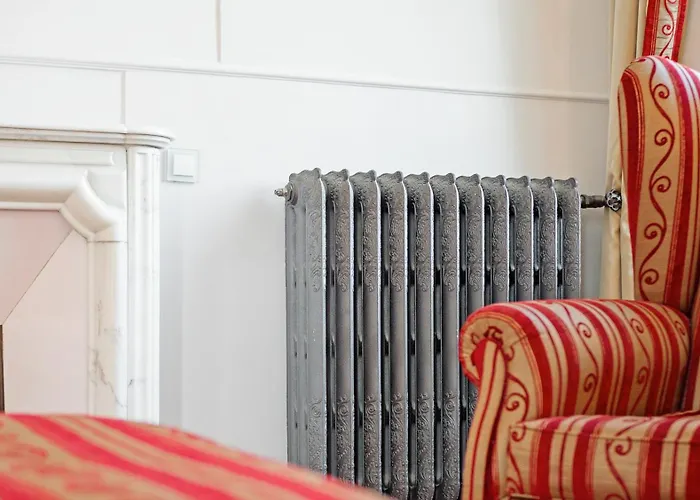 Готель Les Tourelles